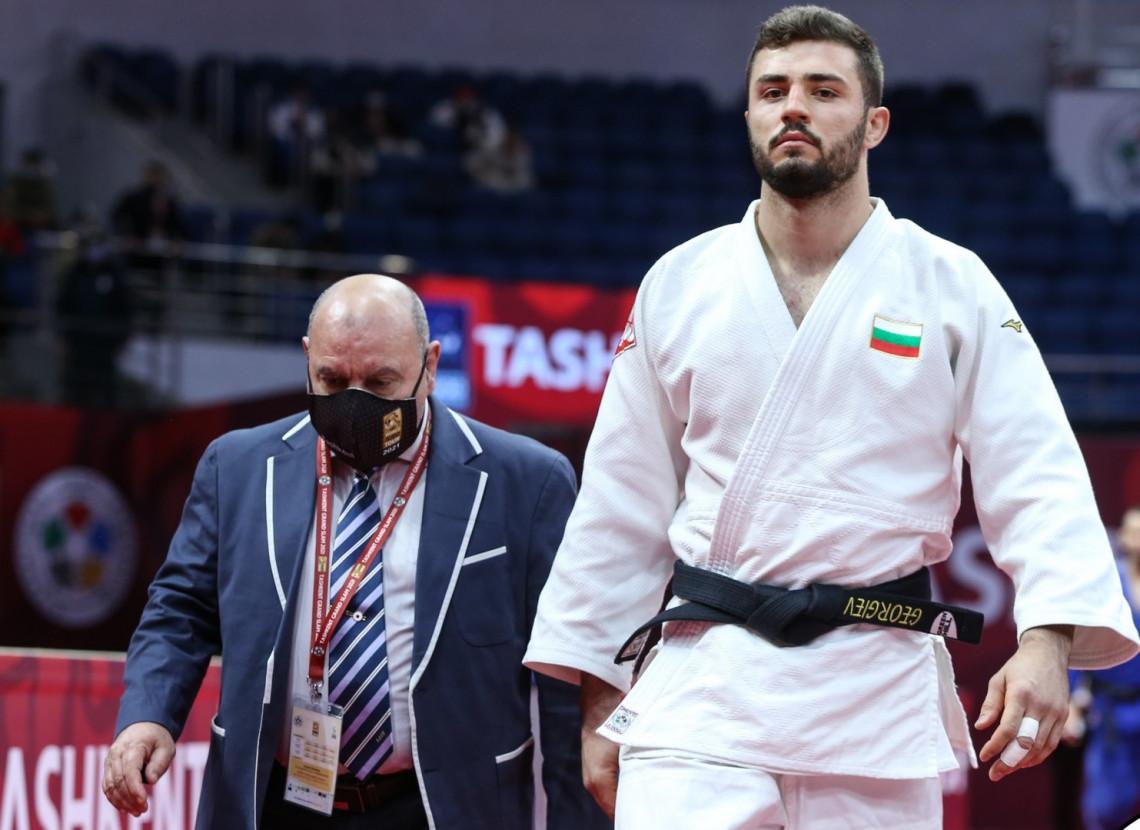 Борис Георгиев спечели и загуби в категория до 10 килограма на Световното в Баку Борис Георгиев спечели и загуби в категория до 10 килограма на Световното в Баку