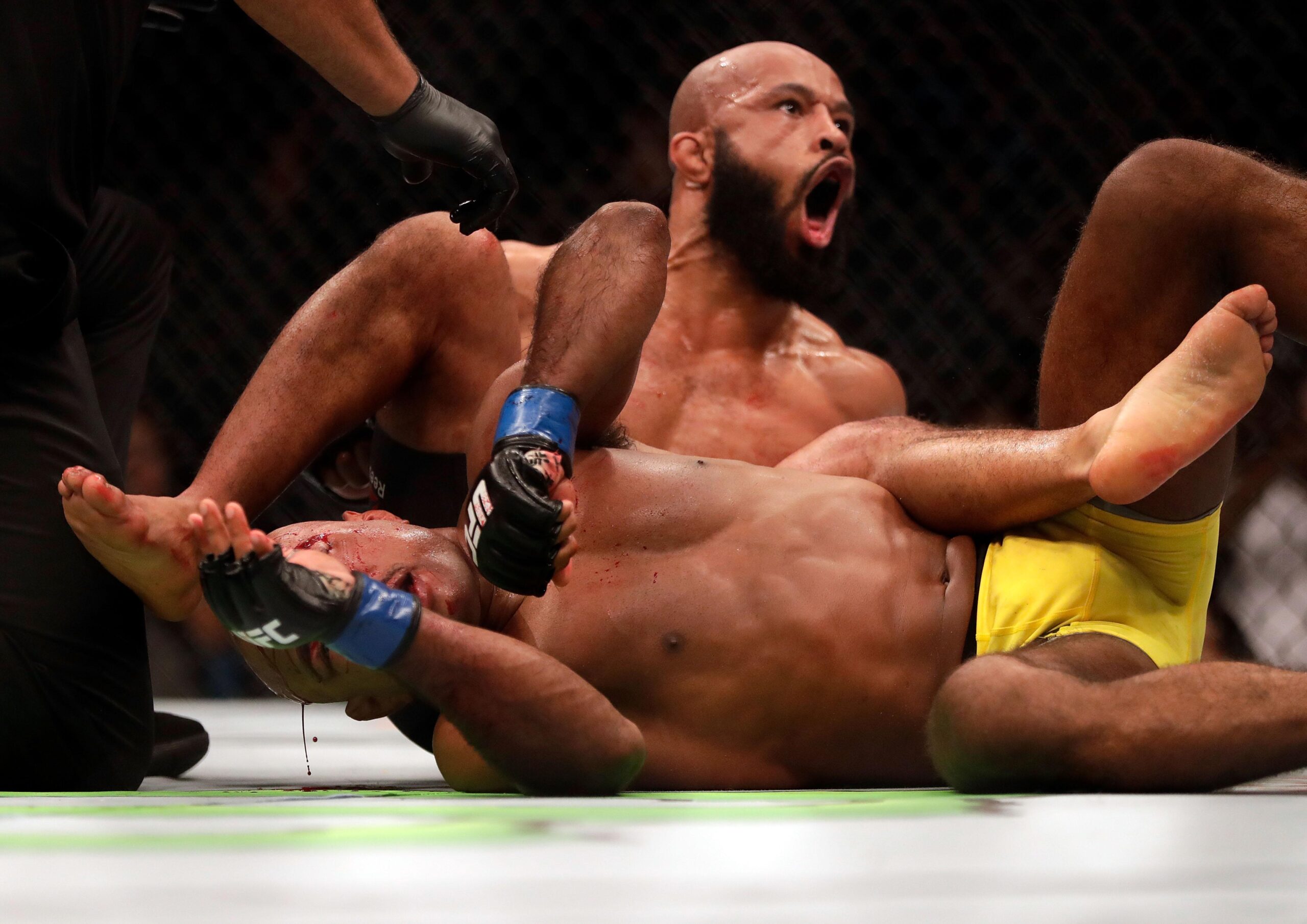 Димитриъс Джонсън нарече UFC лицемерна и обвини организацията в отказ от спорта Димитриъс Джонсън нарече UFC лицемерна и обвини организацията в отказ от спорта