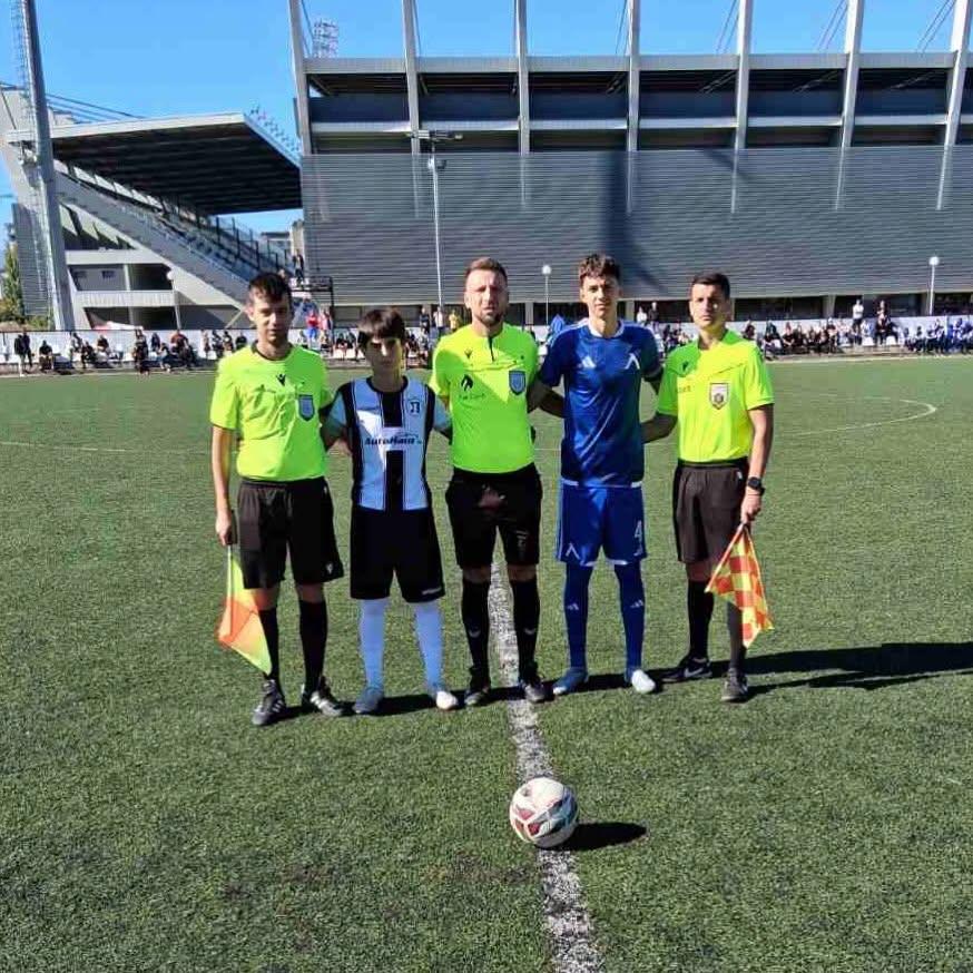 Локомотив Пловдив и Левски завършиха 0:0 в осмия кръг на Елитната U15 Локомотив Пловдив и Левски завършиха 0:0 в осмия кръг на Елитната U15